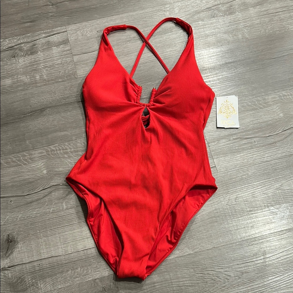 BECCA | Women’s MODERN EDGE ONE PIECE